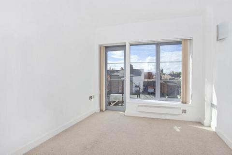 2 bedroom flat to rent, Popeshead Court, City Centre, York, YO1