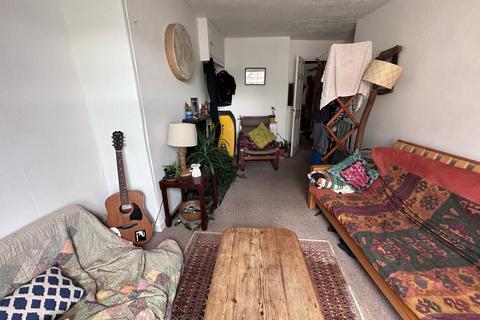 2 bedroom property for sale, Regent Street, Teignmouth, TQ14