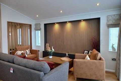 2 bedroom lodge for sale, Garstang Lancashire