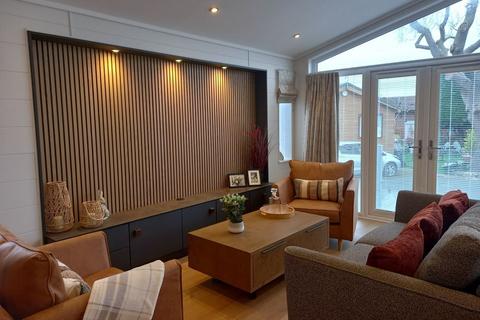 2 bedroom lodge for sale, Garstang Lancashire