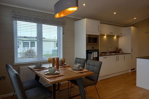 2 bedroom lodge for sale, Garstang Lancashire