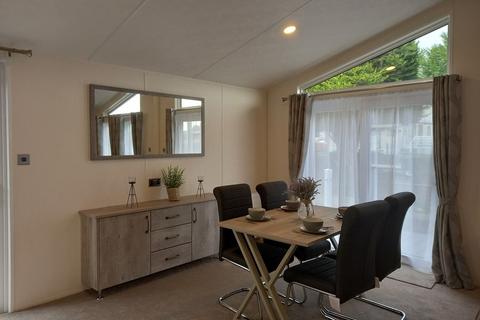 2 bedroom lodge for sale, Garstang Lancashire