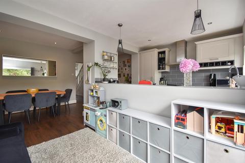 3 bedroom semi-detached house for sale, Old London Road, Hastings