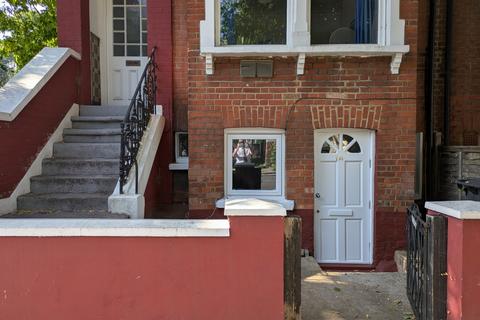 Studio to rent, Harberton Road, Whitehall Park, N19