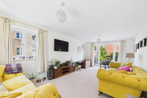 9 Beni Close, Badgeworth, Cheltenham, GL51 6GQ