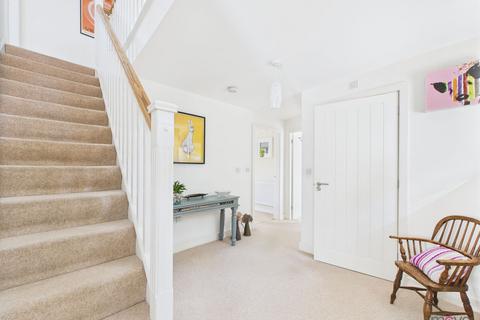 9 Beni Close, Badgeworth, Cheltenham, GL51 6GQ