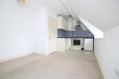 1 bedroom flat to rent, Park Place, Horsham