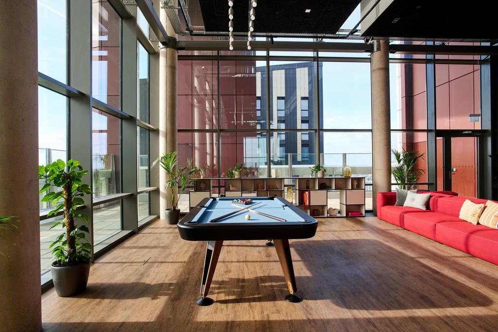 Apartment in Cardiff - More