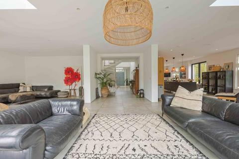 undefined, BURHILL, WALTON-ON-THAMES, KT12