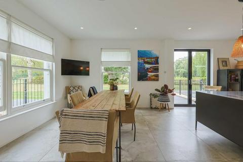 undefined, BURHILL, WALTON-ON-THAMES, KT12