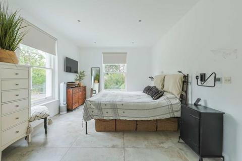 undefined, BURHILL, WALTON-ON-THAMES, KT12