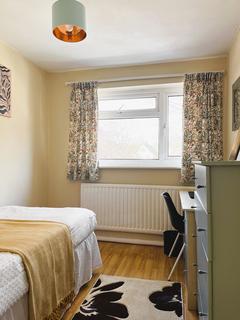 7 Knighton Close, Caversham, Reading, RG4 7SZ