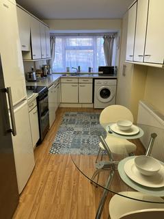 7 Knighton Close, Caversham, Reading, RG4 7SZ