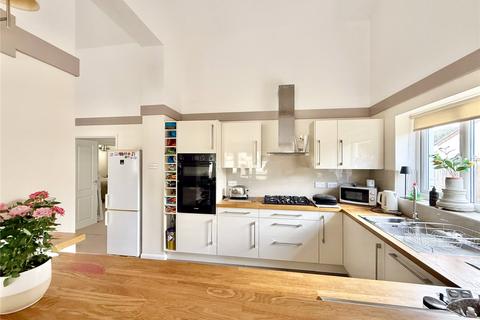 3 bedroom bungalow for sale, The Meadway, Christchurch BH23