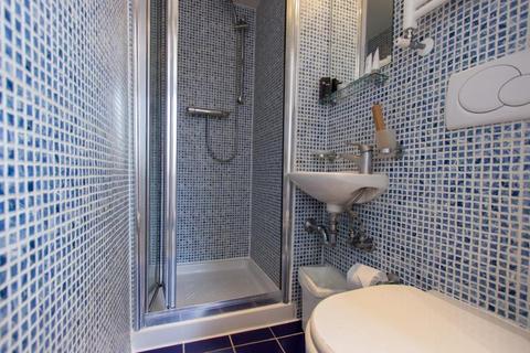 Studio to rent, North Gower Street, Euston, London, NW1