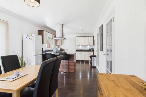 21 Ewen Crescent, Macduff, AB44 1RH