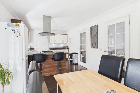 21 Ewen Crescent, Macduff, AB44 1RH