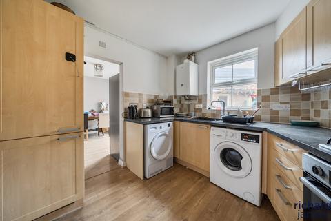 6 bedroom terraced house for sale, Redhouse, Swindon SN25