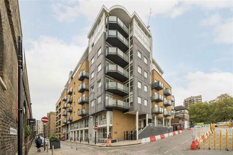 Artichoke Hill, London E1W