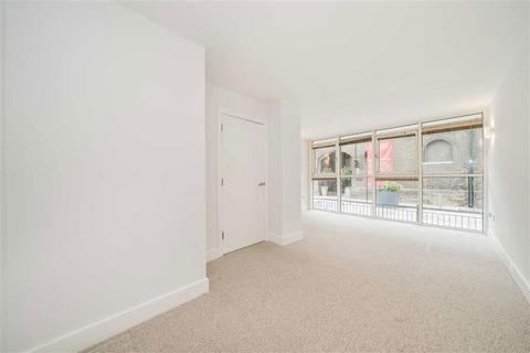2 bedroom flat for sale, Artichoke Hill, London E1W