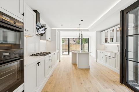 65 Whellock Road, London, W4 1DY