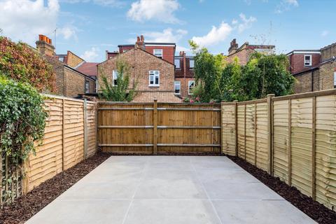 65 Whellock Road, London, W4 1DY