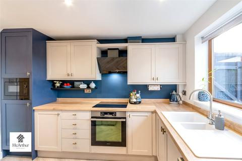 5 Bracken Way, Harworth, Doncaster, DN11 8SB