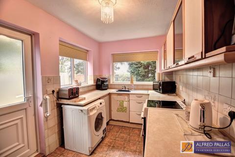 2 bedroom semi-detached bungalow for sale, Lyndon Close, East Boldon