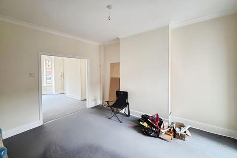 3 bedroom terraced house for sale, Sandsfield Lane, Gainsborough