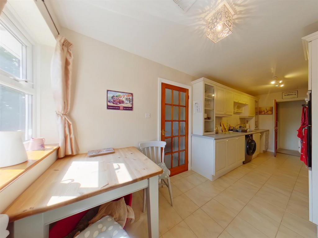 Annex Kitchen.jpg
