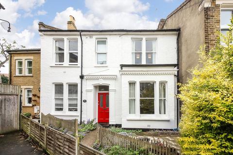 5 bedroom house to rent, Tresco Road, London SE15