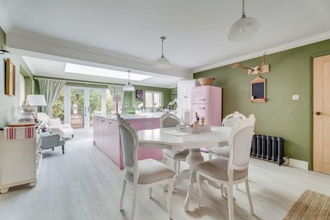 6 bedroom chalet for sale, The Green, Cambridgeshire CB21