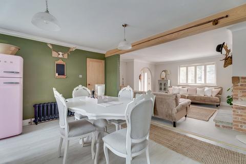 6 bedroom chalet for sale, The Green, Cambridgeshire CB21