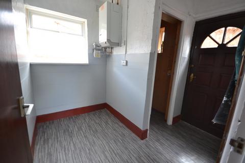 3 bedroom semi-detached house to rent, Duddell Road, Smallthorne