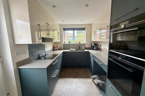 3 bedroom semi-detached house for sale, Little Barn Court , Mansfield