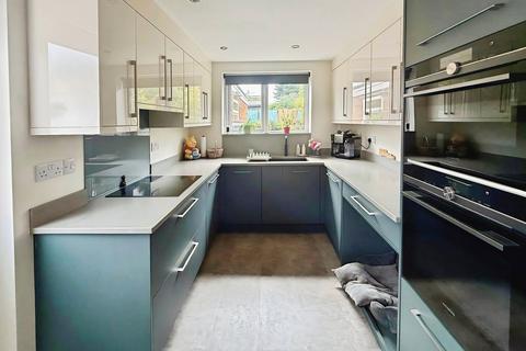 3 bedroom semi-detached house for sale, Little Barn Court , Mansfield