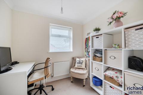 5 Heathcote Close, Shaw, Swindon, SN5 5QR