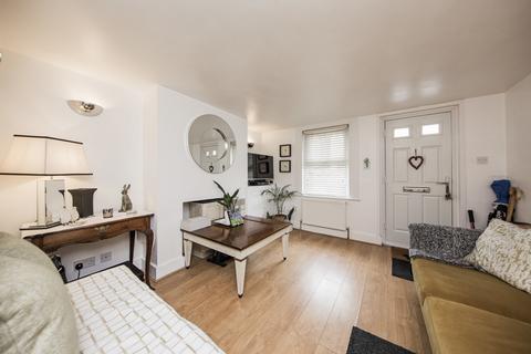 2 bedroom terraced house for sale, Castle Street, Southborough