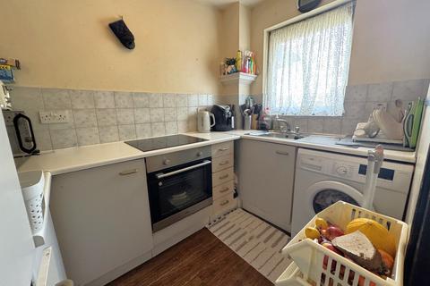 1 bedroom flat for sale, Vicarage Lane, East Ham, London, E6