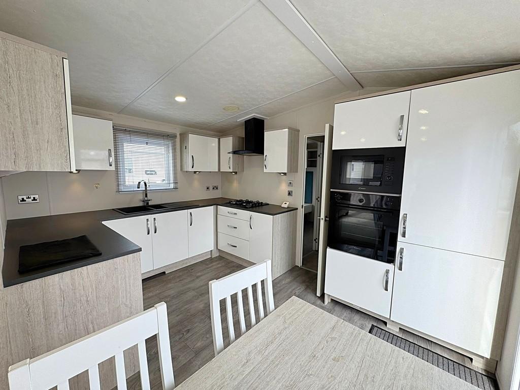 23 Kitchen from Lounge