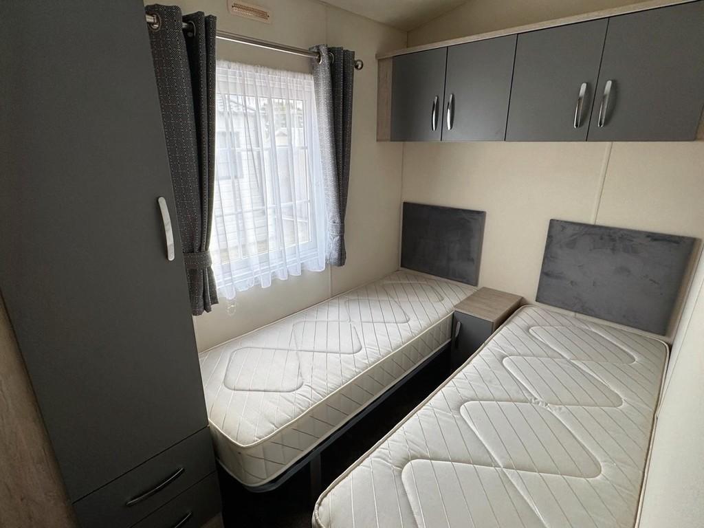 62 bed 2