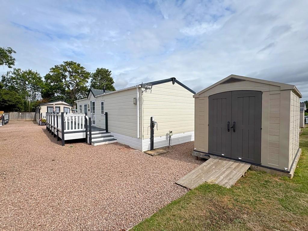 62 garden and shed