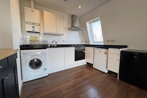 2 bedroom apartment for sale, Oak House, Bowes Park N22