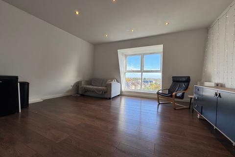 2 bedroom apartment for sale, Oak House, Bowes Park N22