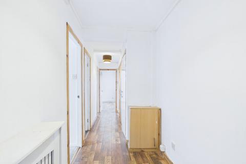 2 bedroom flat to rent, John Knox Street, Clydebank G81