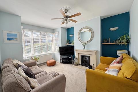 4 bedroom semi-detached house for sale, Oaks Road, Kenilworth