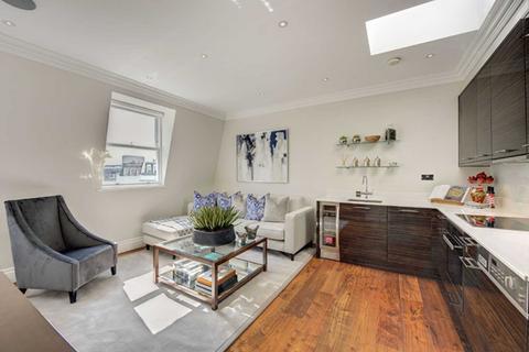 2 bedroom flat to rent, Kensignton Square Garden, London W2