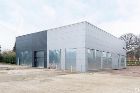 Retail property (high street) to rent, Sutton Rd Maidstone ME15 9FB