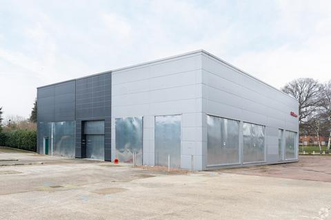 Retail property (high street) to rent, Sutton Rd Maidstone ME15 9FB
