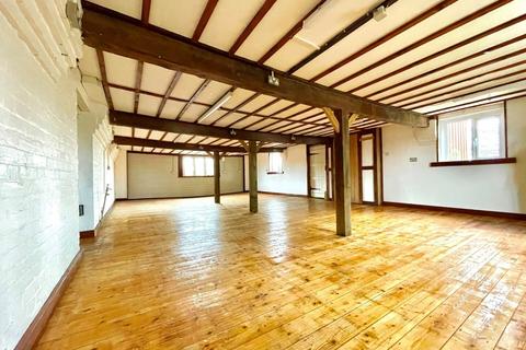Industrial unit to rent, Old Hay Brenchley TN12 7DG